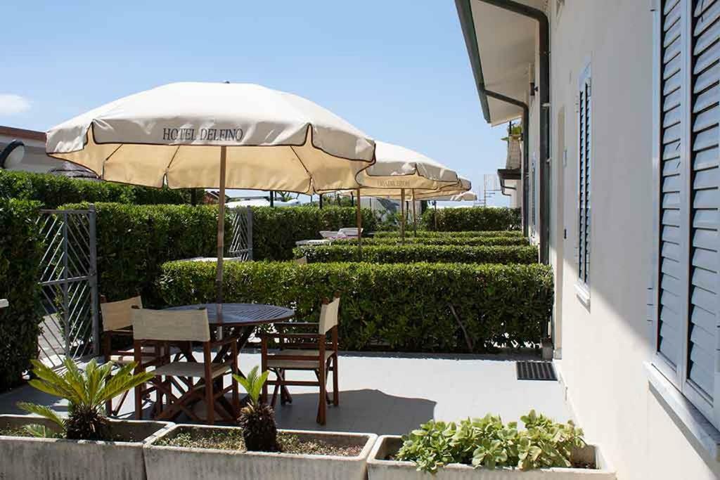 Hotel Delfino Marina Di Carrara Eksteriør billede